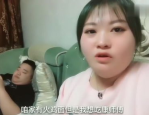 明星小姐姐胃疼呕吐,明星小姐姐紧急应对呕吐危机